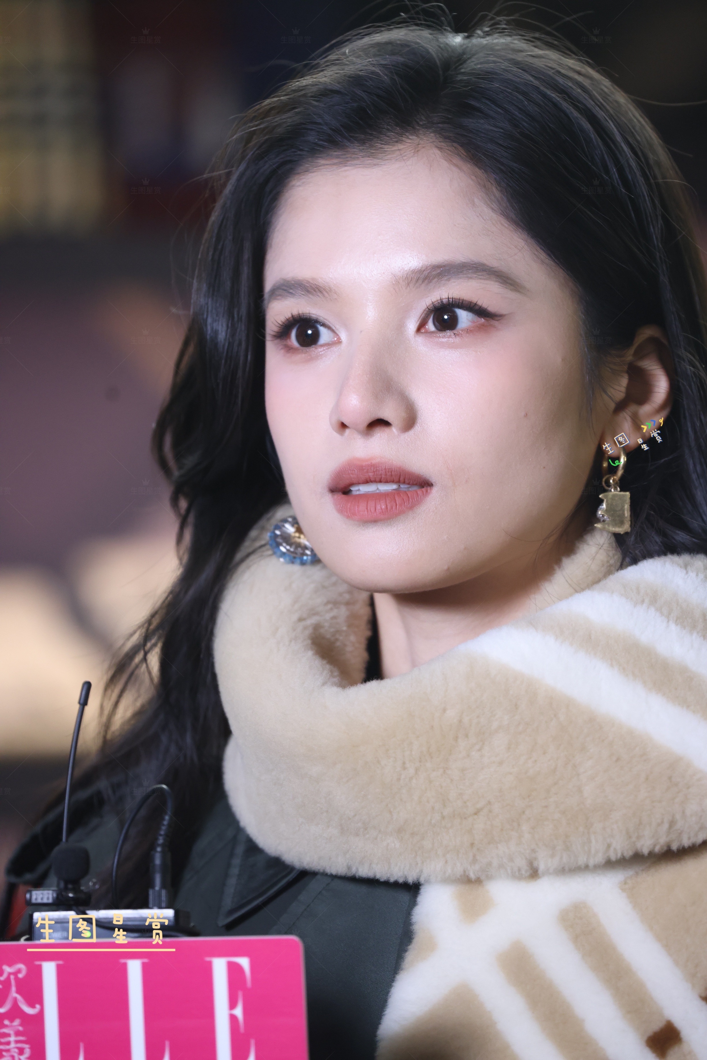 张婧仪Burberry活动生图千金名媛风，初恋的感觉又回来了💓张婧仪好适合戴围