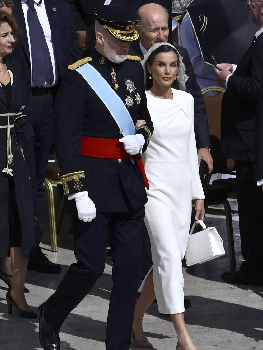 新闻罗马教皇西班牙王室西班牙王后莱蒂齐亚🇪🇸5月18日，西班牙国王