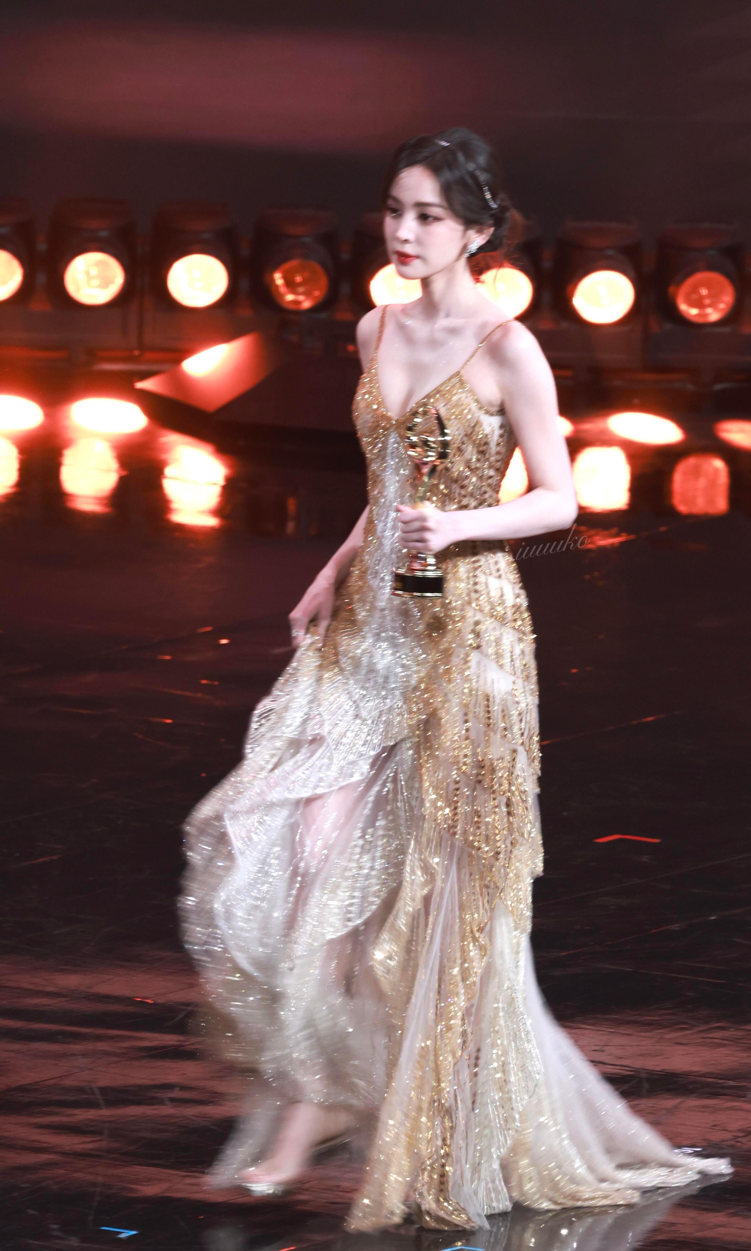 微博之夜二刷美女如云·娜扎额外艳丽