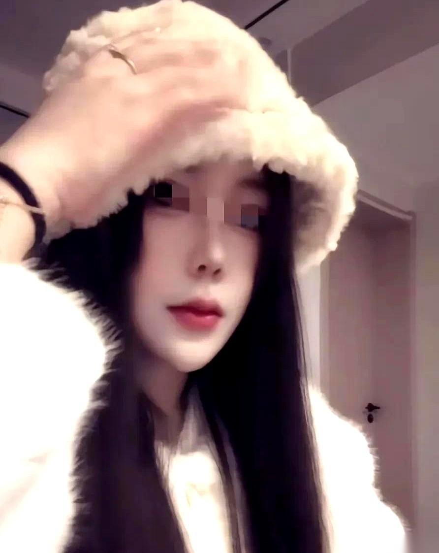 26岁，新车，第二次上路。直接开进了河里。人没了。看到这新闻，真的，心里咯