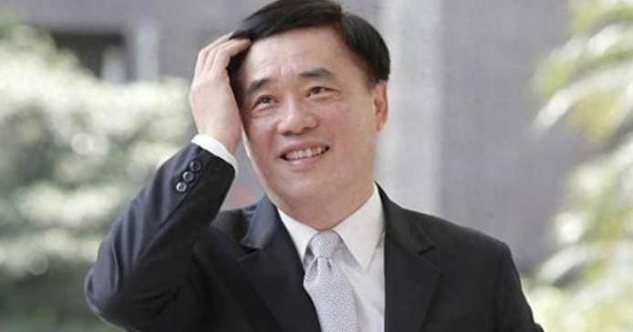 郝龙斌呼之欲出？郑丽文危险？其实郝龙斌开始并不愿意出来，针对有人点他的名，郝办回