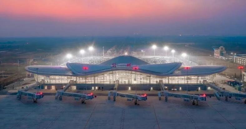 荆州沙市机场3月29日换夏秋航季，加密深圳航线，出行更省心经常从荆州沙市机场出