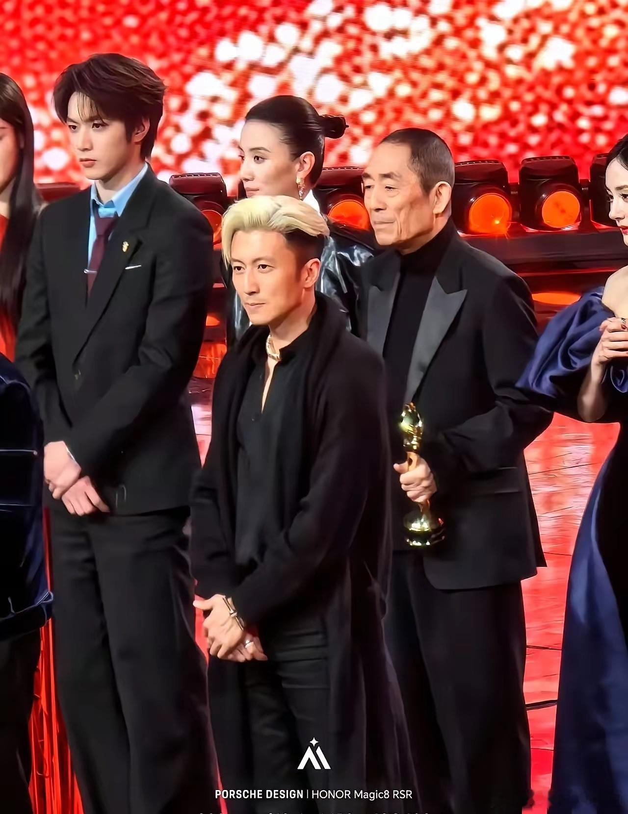 老天爷拿走谢霆锋的10厘米，是为了给整个娱乐圈留条活路。真给他1米85，那张融合