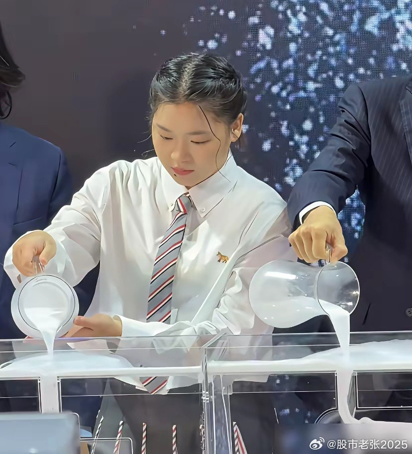 全红婵虽然长胖了，但影响力还是杠杠的，代言消息才一出，万家乐的股票顺钠股份（00