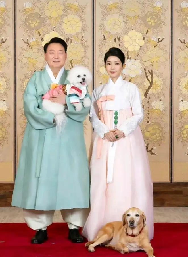 金建希心里苦啊！费尽半生，才找到对自己掏心掏肺的“韩国第一好老公”，没想到最