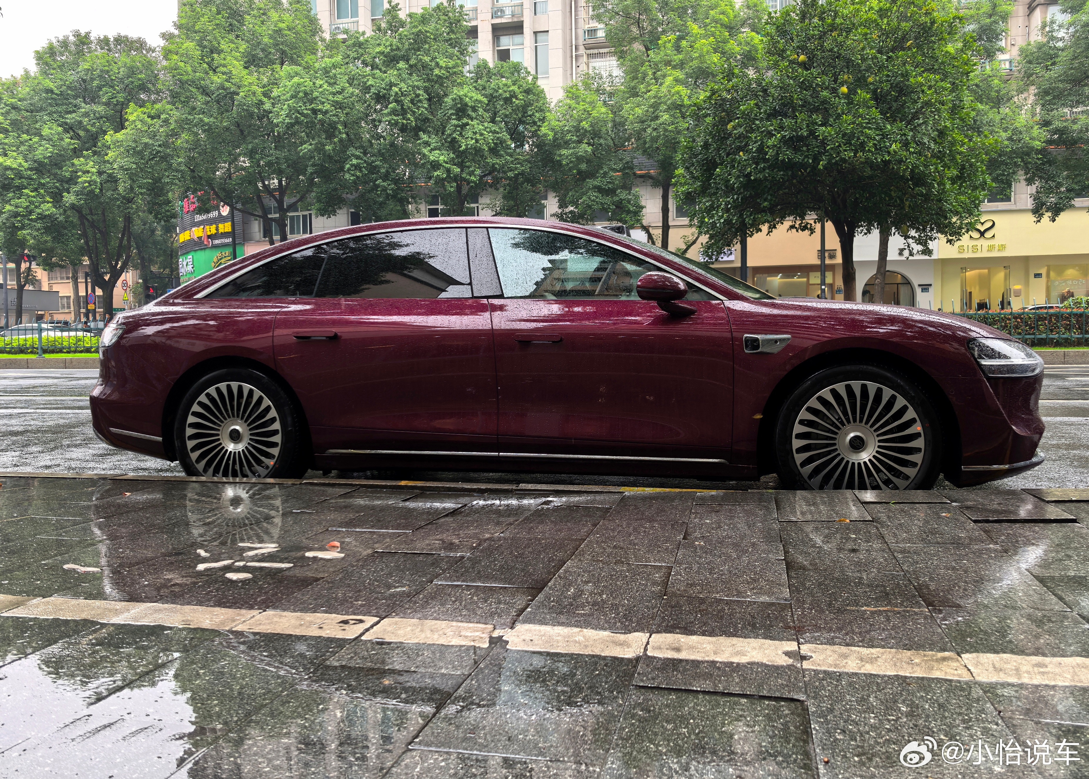 到桐庐了！目前跑了84公里。出发状态电量100%，721公里现在电量87%，62