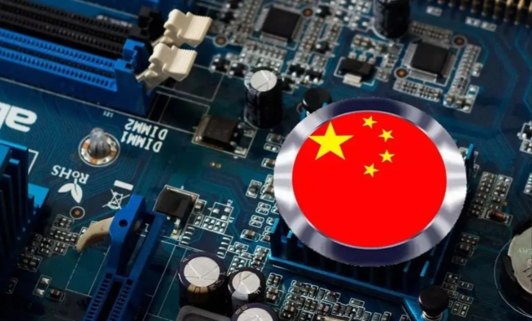 美国禁止中国境内使用中国自己的芯片！美国不觉得自己太过荒唐可笑了吗？事实上，美国