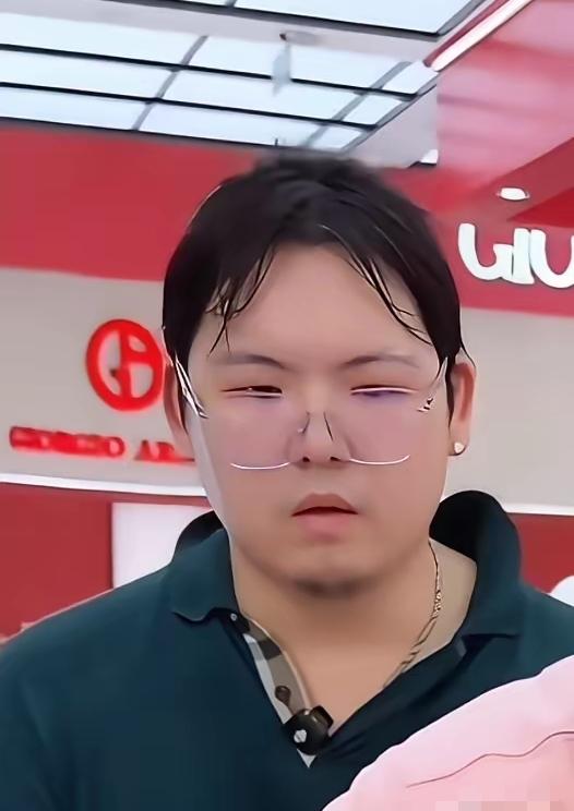 向佐和向佑是不是真感情，我不知道，但是我敢确定一件事，那就是向佑这个人特别偏