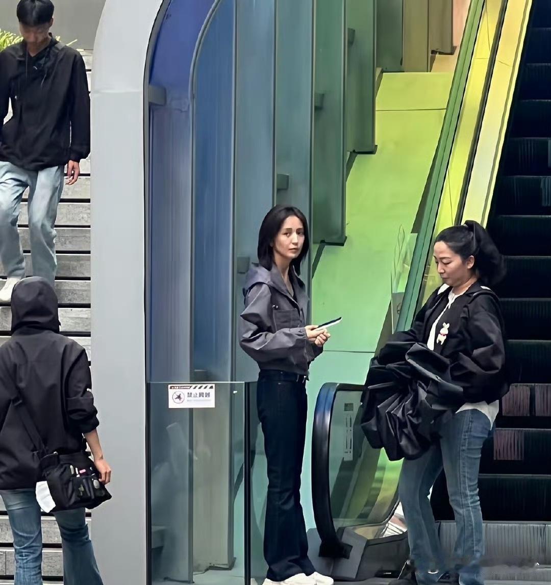 老天爷这居然是佟丽娅差点没认出来