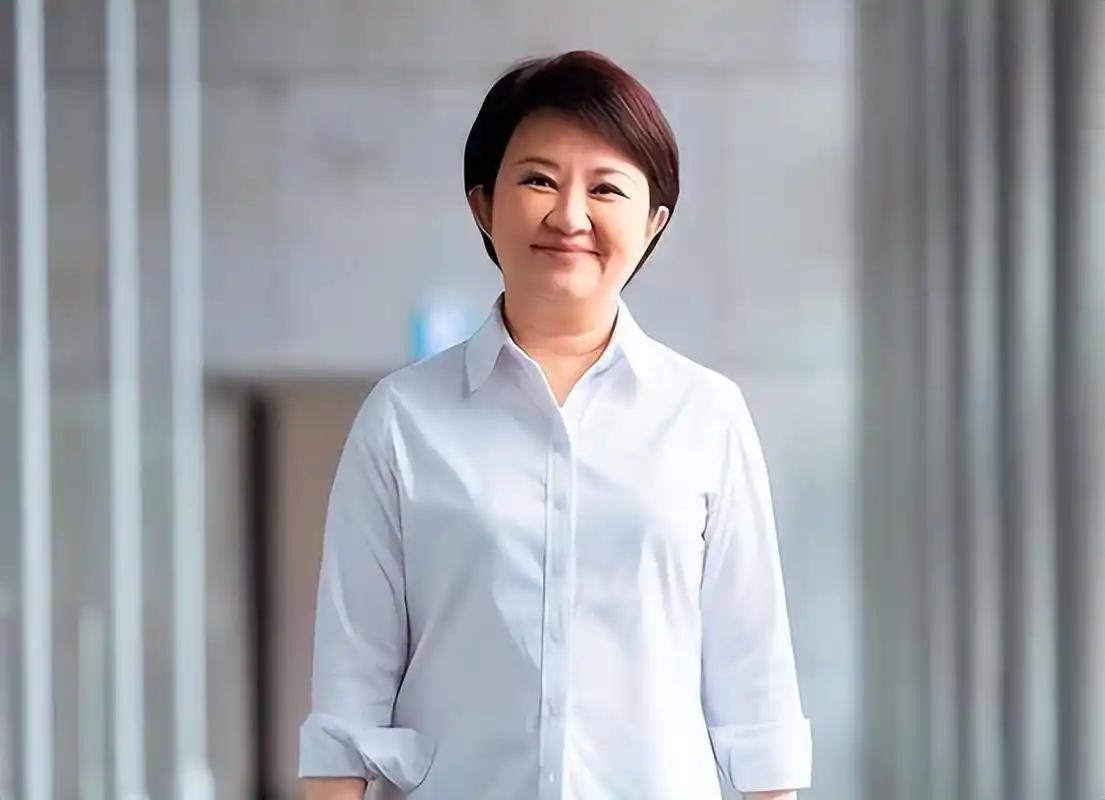 就在刚刚，台湾省台中市长卢秀燕发表声明，6月14日，卢秀燕窜访欧洲的最后