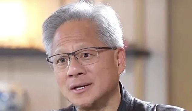 黄仁勋连续4个月卖出英伟达黄仁勋套现数亿美元。黄仁勋以每次卖出约5万股或7.5万