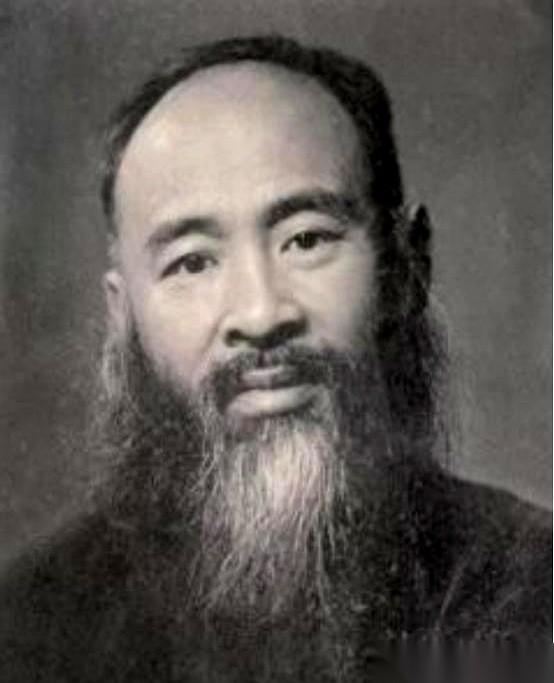 生八个孩子，花了她整整十几年。他腻了她，可能只用了一瞬间。这就是大画家张大千