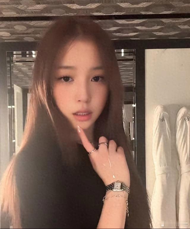 赵薇16岁女儿太美了，和王菲女儿根本不是一种风格​​​