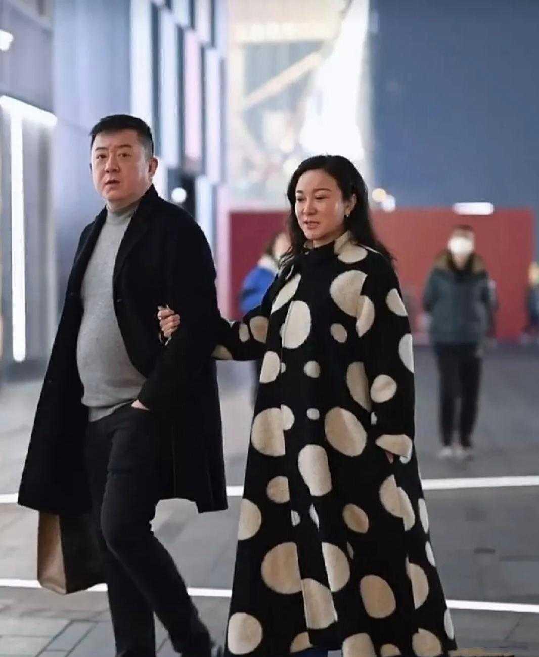 他们俩年轻那会儿，绝对男帅女美！