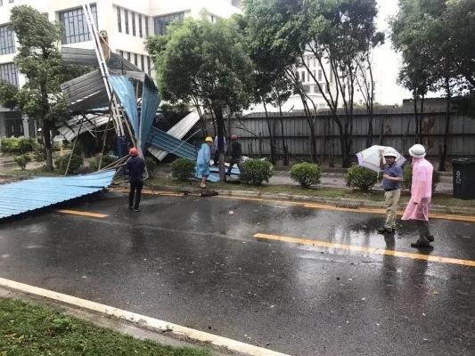 8月14日，台风“白海豚”残涡自湖北掉头向东，重返江浙沪地区，引发局地极端强降水