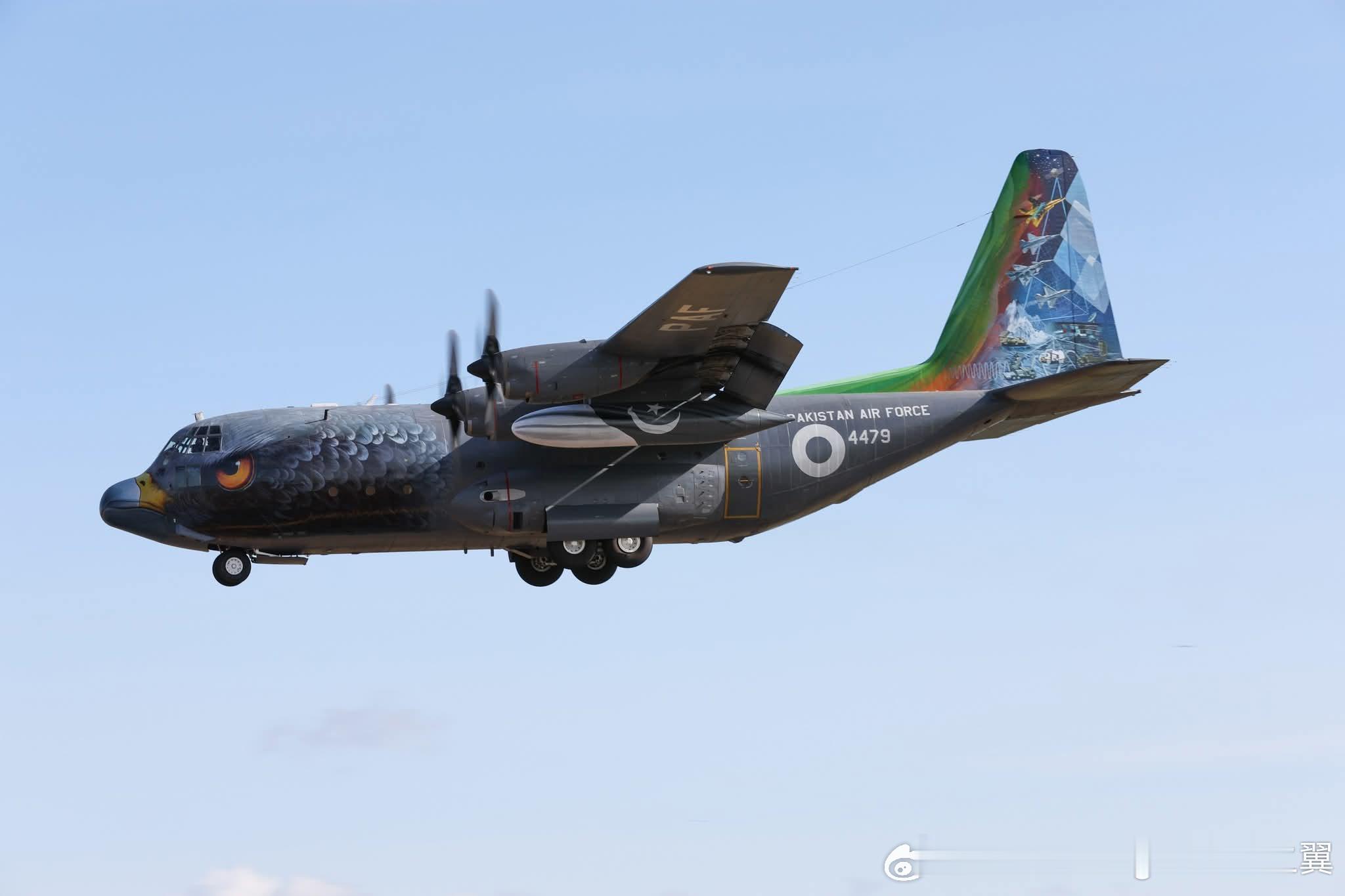 巴基斯坦彩绘C-130H抵达RIAT2025纹身展，除了这架飞机外，巴空军还派出