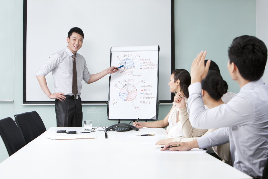 自我田野丨从实习生变成带教后, 一个职场上位者的权力自省