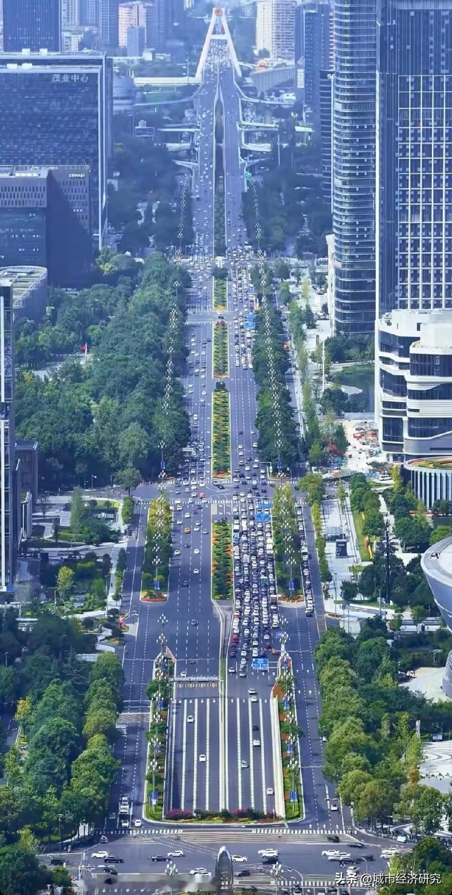 2025年成德绵（成都德阳绵阳）GDP总量与重庆GDP总量对比情况，2025年成