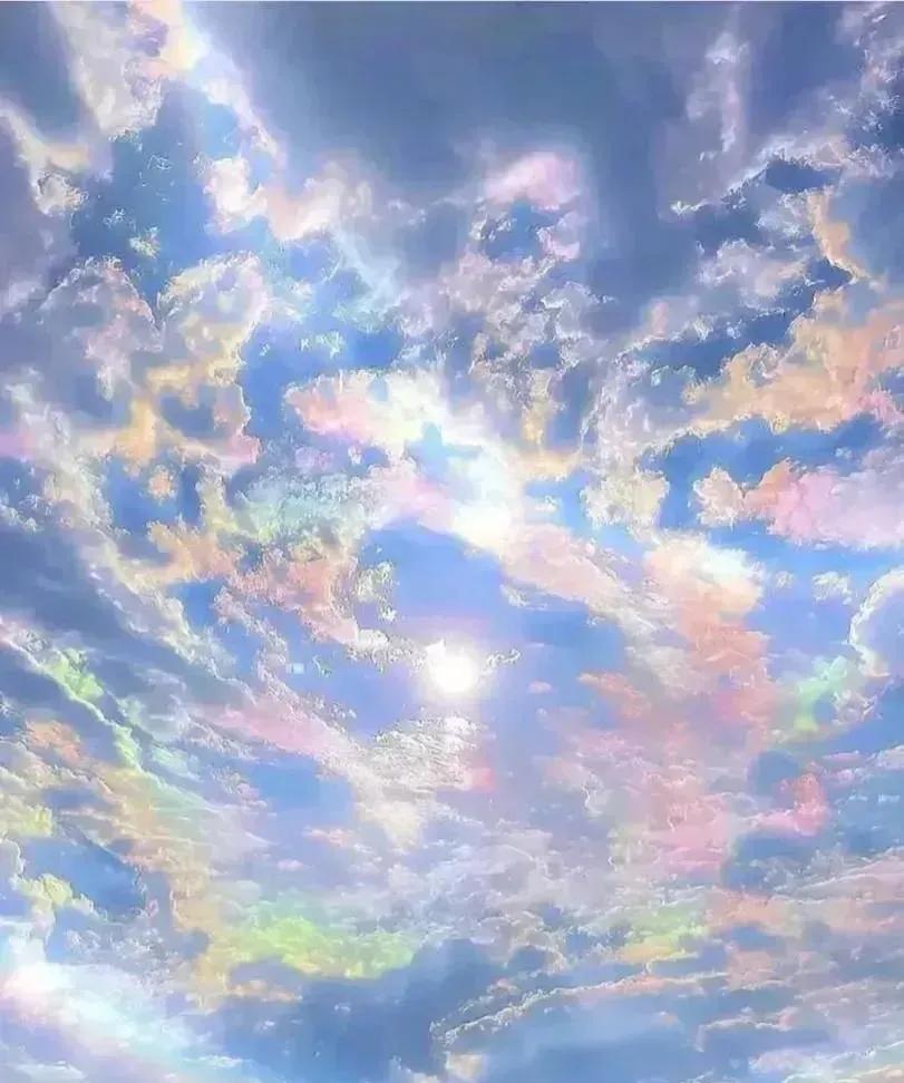 讲点珠宝材质玄学知识。1.黄金：五行属金，象征财富与权力，适合补金运的人（缺