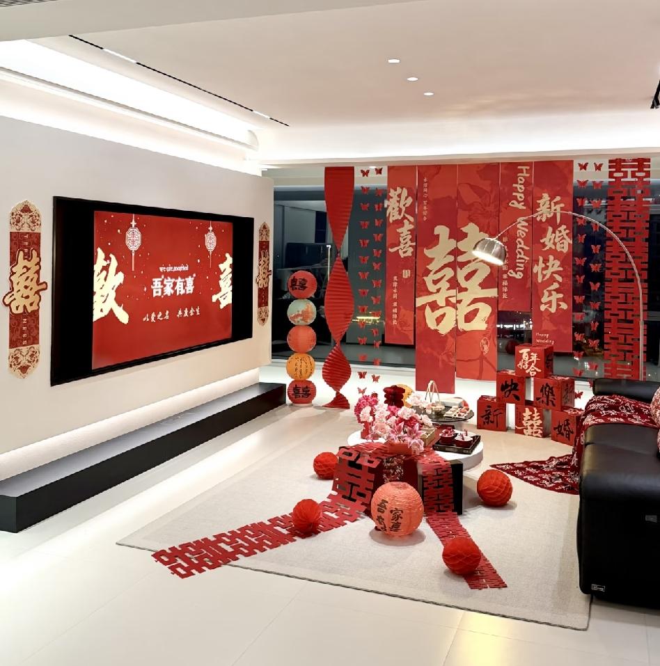 女儿谈了个公务员男友，各方面条件体面，我和老伴一直满心欢喜，满心期待两家顺利定亲