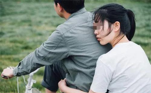 男人越轨后会对你产生生理性厌恶。这种变化你可能在潜意识里就有所察觉，只是不愿