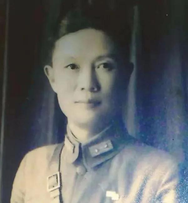 1952年时，原国军中将柏辉章被判处了枪决之刑，柏辉章至死都想不明白自己抗日有功