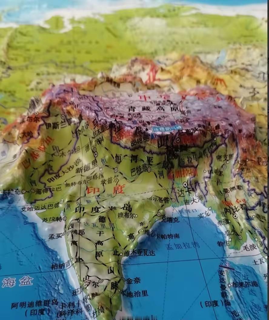 最近印度人发疯似的，口出狂言，说喜马拉雅山是印度的，还有的说要把喜马拉雅山炸开个