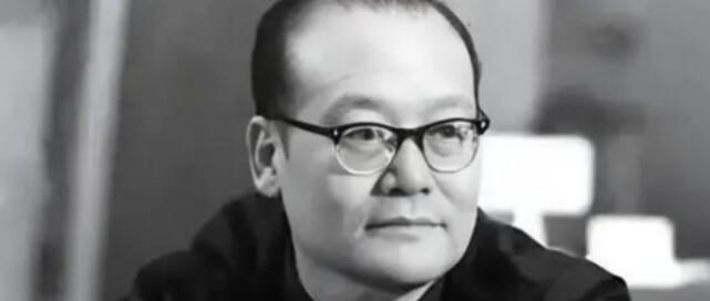 1980年，纪登奎辞职后按规定换了住处，没想到那天他看着新闻里批判"高干特殊化"