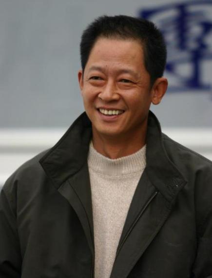 王志文说过一句很扎心的话：“男人这辈子最值得骄傲的，不是睡过多少女人，