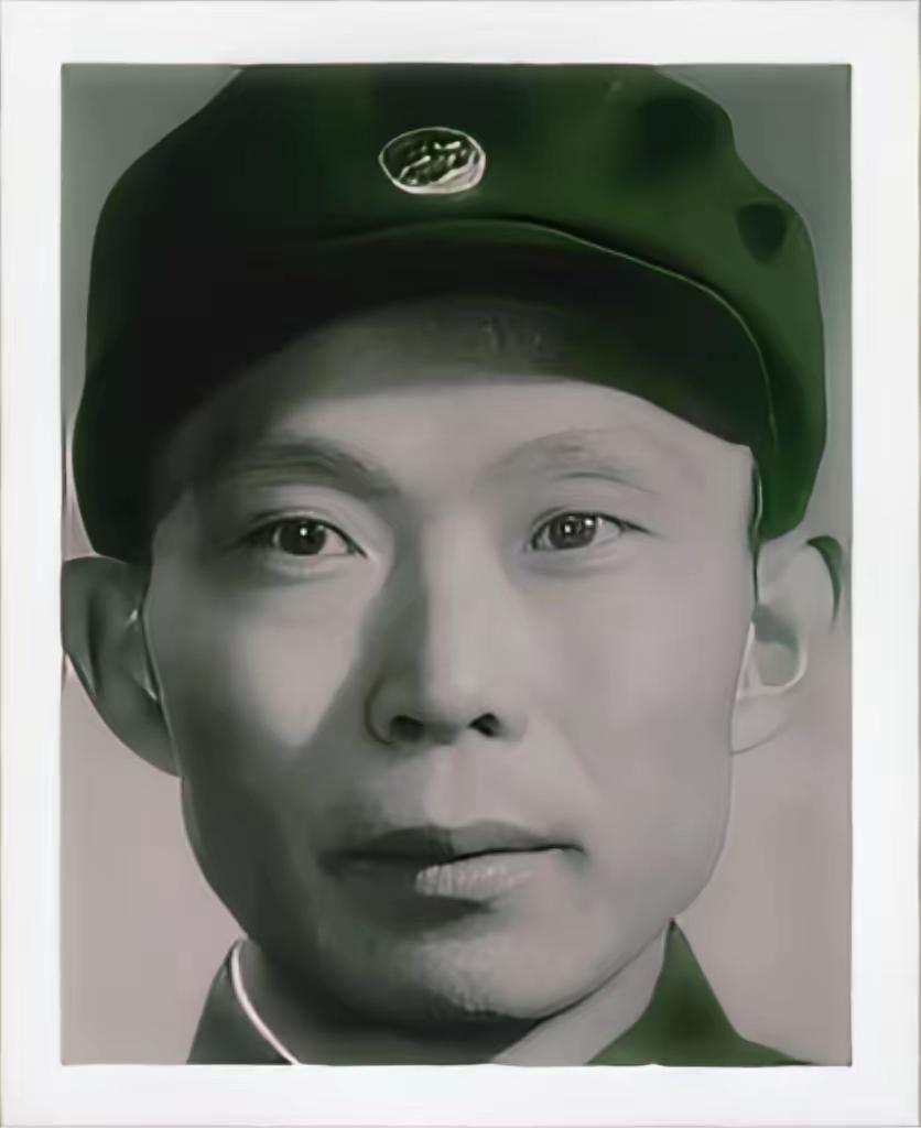 1976年被免职，他腰板挺直离开办公室，只带走三件私人物品，他就是开国少将胡炜。