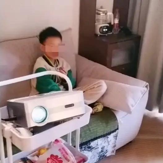 我很想问问大家，你们周围有小学数学考试只考几分的孩子么？想想我上小学的时候，