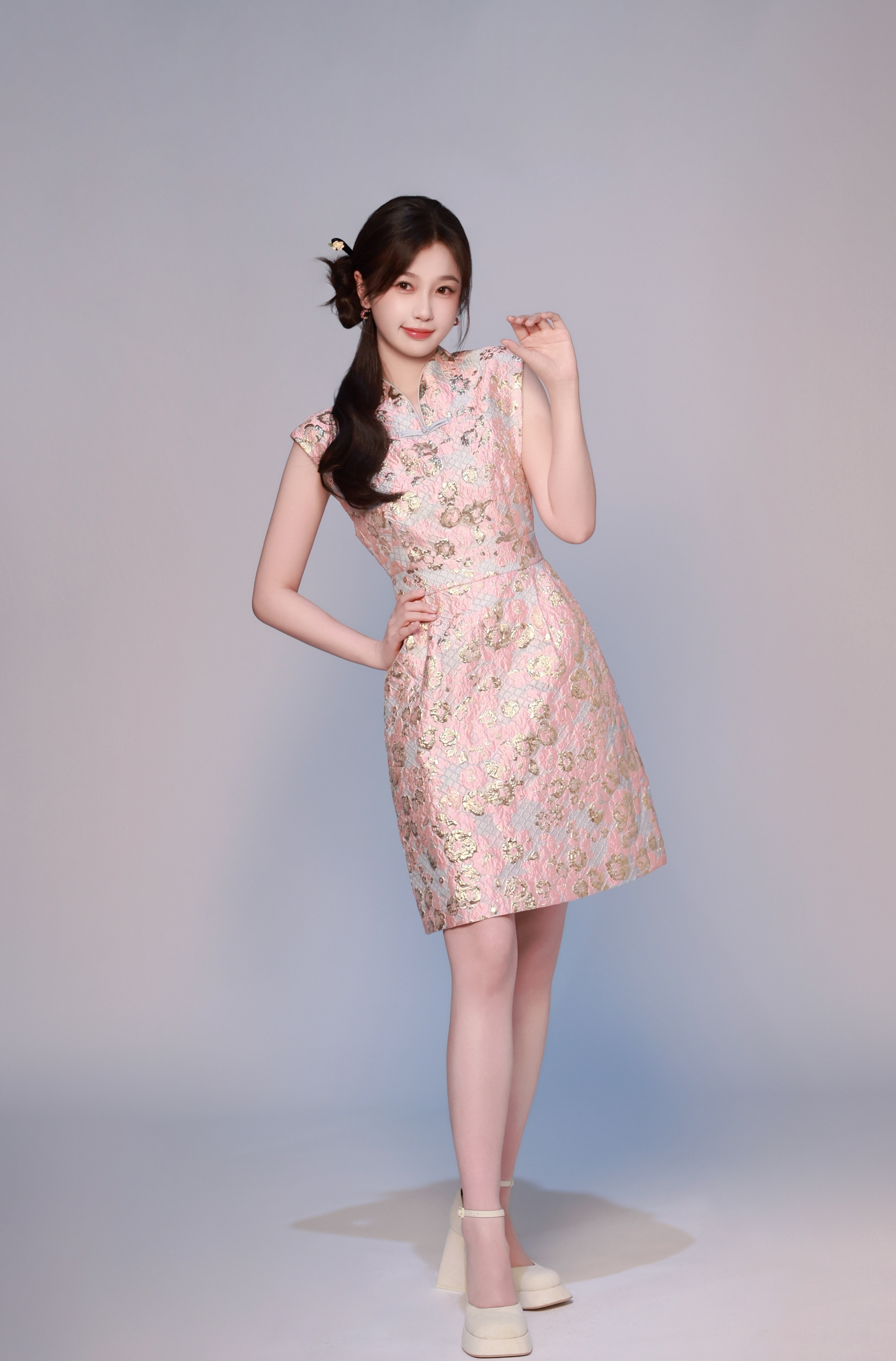 虞书欣在复制粘贴的时代，你是手写的诗