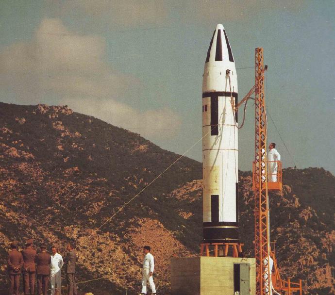 ALFA弹道导弹项目是意大利在20世纪70年代初启动的两级固体中程弹道