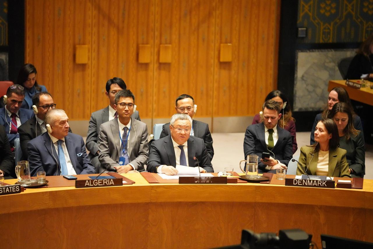 本这回是真把天捅破了！以前我们只是在经济上敲打，现在直接把官司打到了联合国大厅。