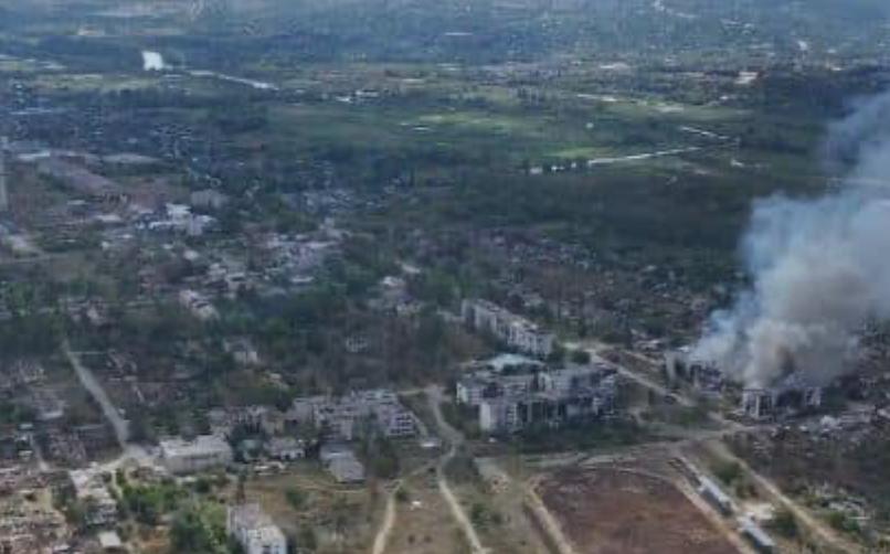 【俄军猛攻西库皮扬斯克，占领了3条街道】根据“军事事务”网站的说法，俄军在库