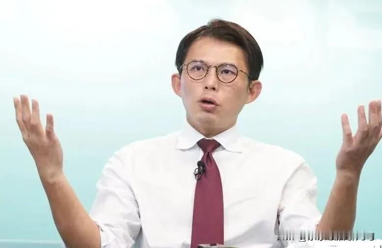 黄国昌，别再装了，你真当所有人都看不透你那套变脸把戏吗？当初蓝白早就说好合