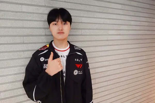 Smash：我会让老东家T1知道什么才是真正的性价比。smash已集合了guma