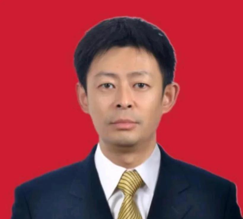 徐济成退位，预示cba有新的改变。最近篮协宣布徐济成不再担任cba的