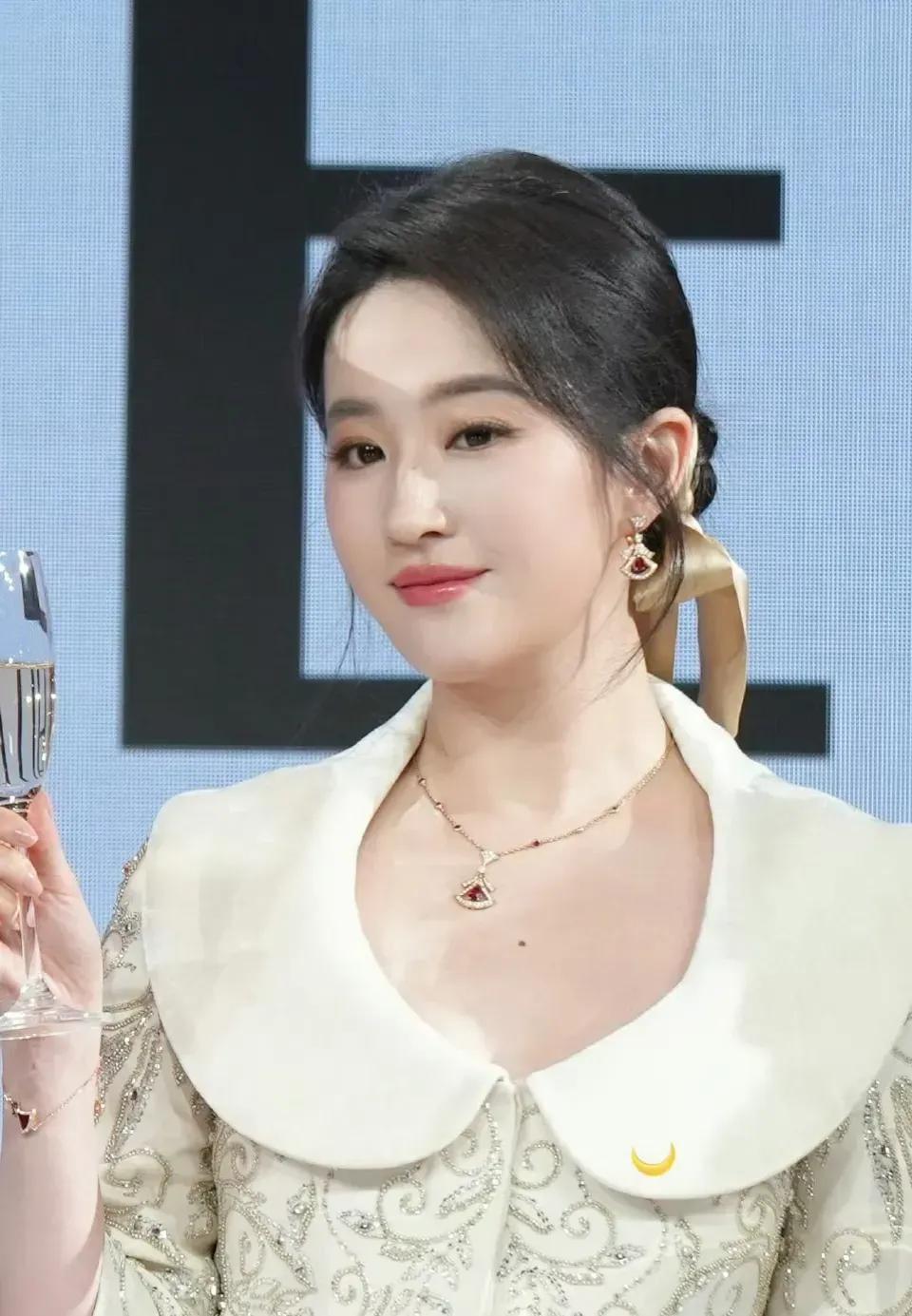 当年，李安要拍《色戒》，但却找不到合适的女主角。李安找过舒淇和大S，她们看过