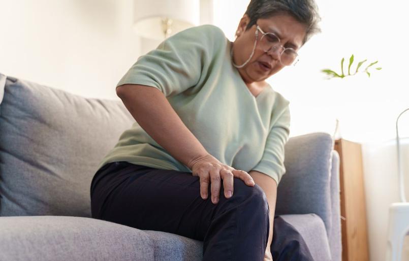 腿出现这些症状，或说明你的血脂太高了，赶快去医院检查！血脂高的信号有时候不是
