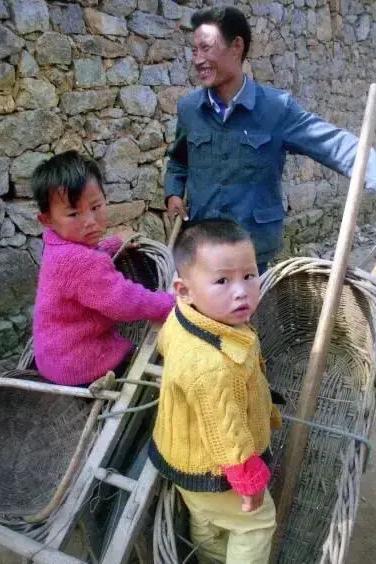 叔走了好多年了，现在想起来还替叔气不平呢！叔算是白来尘世一遭，一生辛苦劳累，