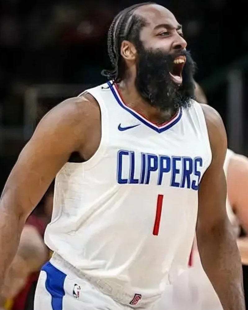 果断续约！随着快船6分爆冷击败东部领头羊活塞，强烈建议鲍尔默一定要留下这三个人—