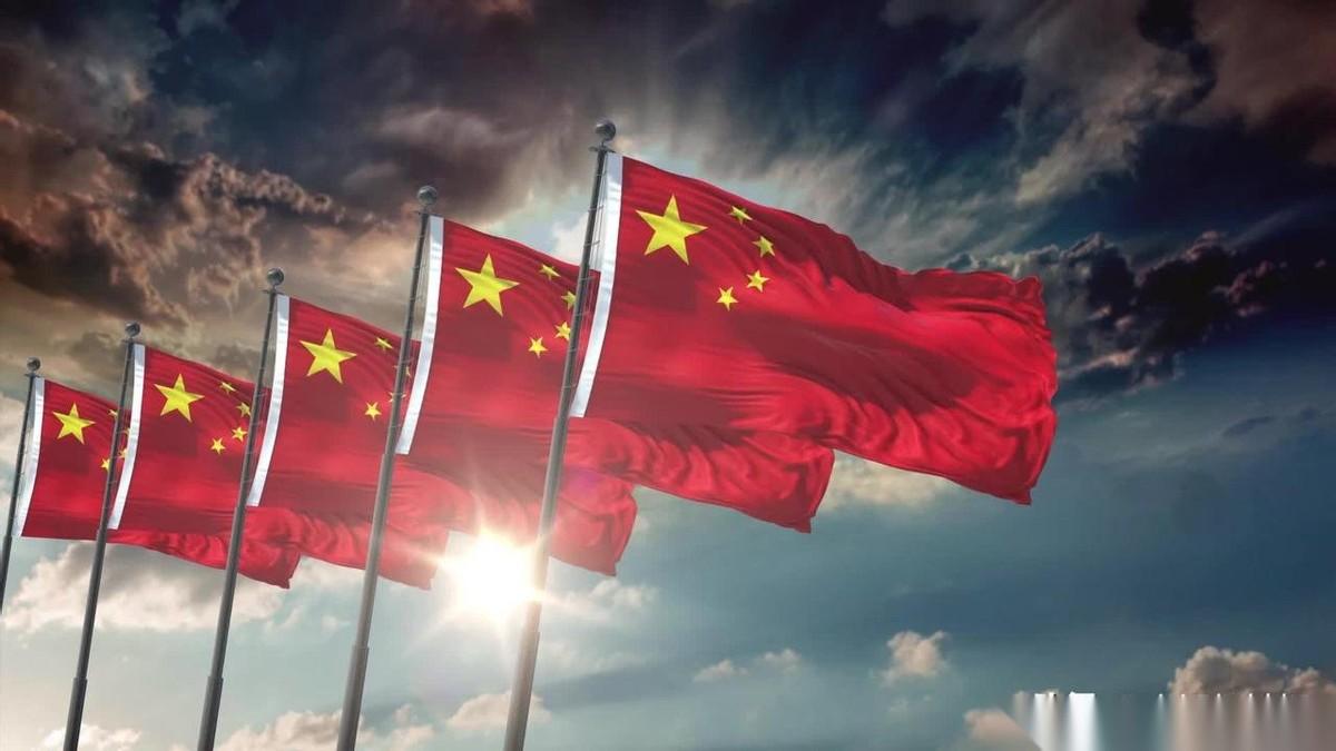 现在全球陷入油荒，没想到回过头一看，中国早了一年就把局势预判到了。2025年，