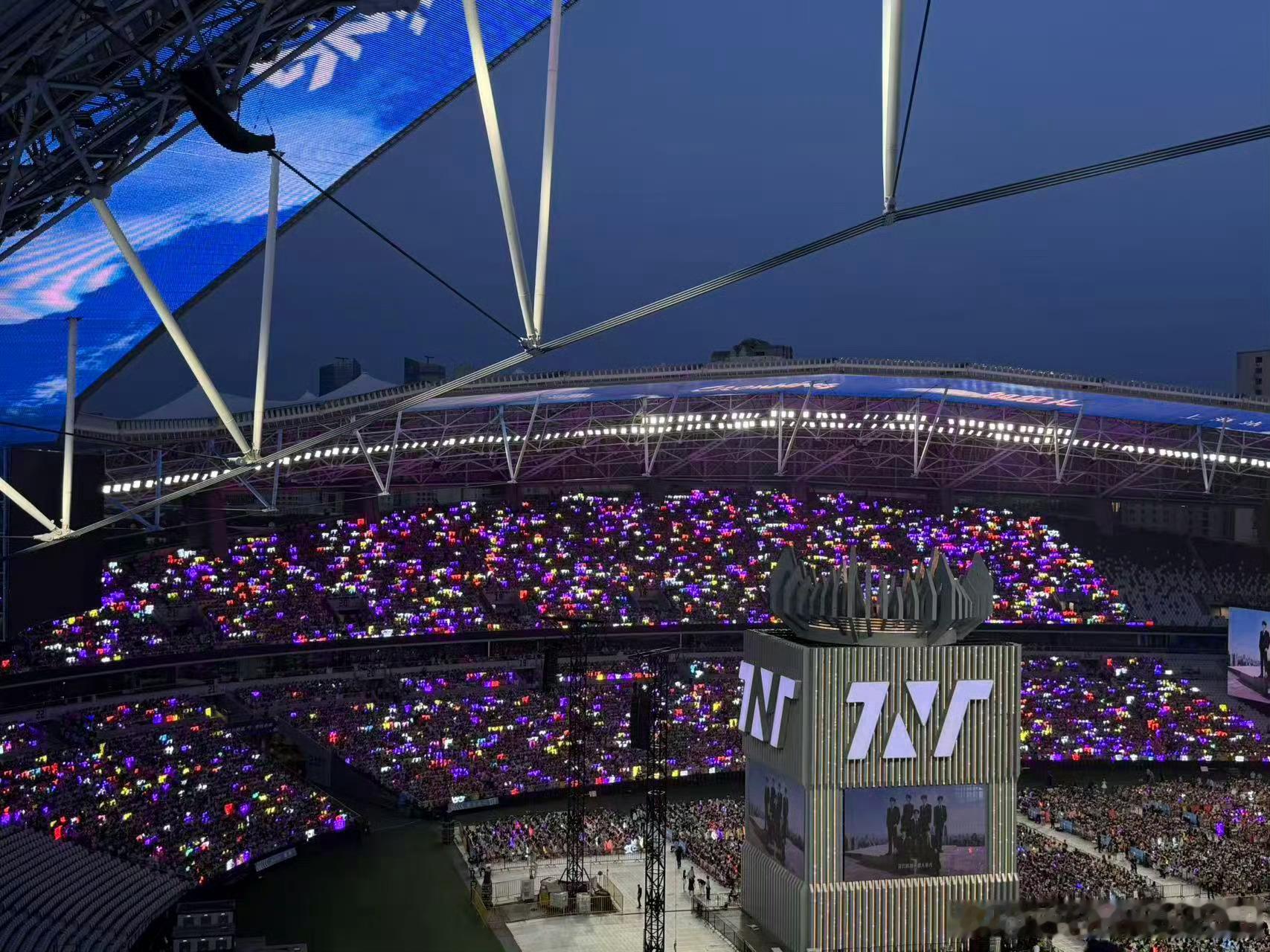 时代少年团演唱会灯牌海马嘉祺紫海宋亚轩青海严浩翔红海时代少年团演唱会节目单