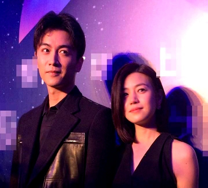 当年陈晓冷落赵丽颖，不少人还私下议论，嫌女方学历不高、在圈里没背景没站稳脚跟后来转身娶了陈妍希，名校