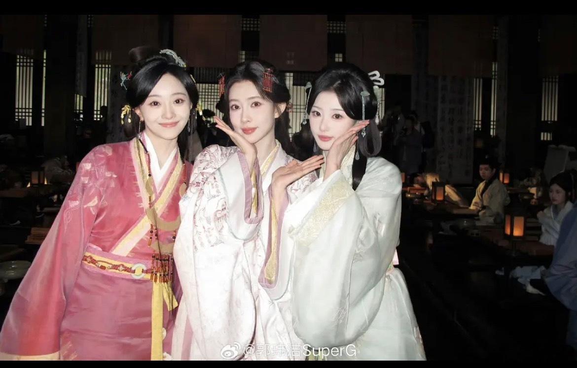 🍉小演员不小心发了未p图被要求删博，是未给孟子义修图吗