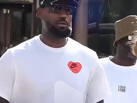 詹姆斯拒绝放弃霸王条款！并且同意离开湖人，佩林卡做法太过分