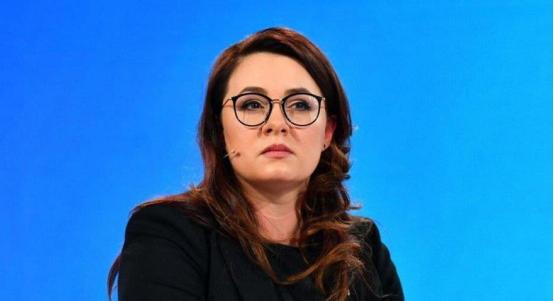 乌克兰总理表示，美国和欧盟需要切断俄罗斯的石油收入，特别是需要对俄罗斯联邦石油巨