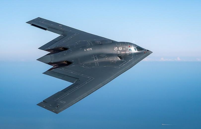 美籍华人直言：美国B2炸伊朗后，中国人彻底失去了信心！可以说，中国人是失去了