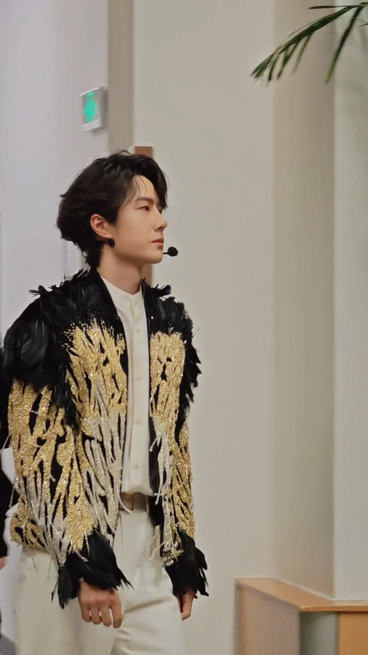 冷脸萌真是太好吃了王一博